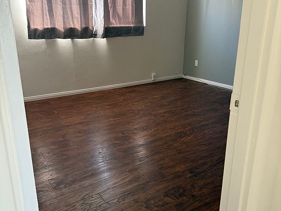 5th image of 908 1/2 Reed Ave
