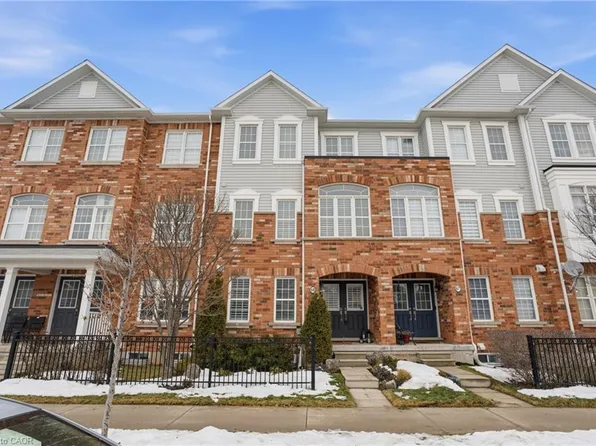 4823 Thomas Alton Blvd #68, Burlington, ON L7M 0V2