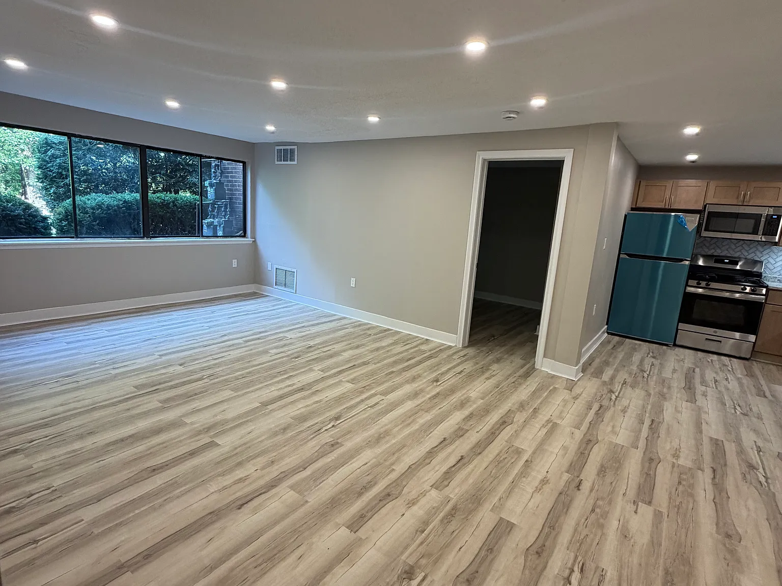 48A304 Avonwood Rd — Photo 3