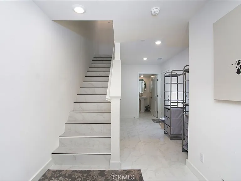 1523 Doheny Way — Photo 8