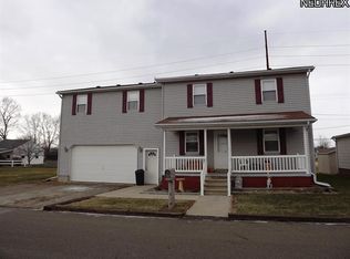 612 Oxford Ave, Newcomerstown, OH 43832