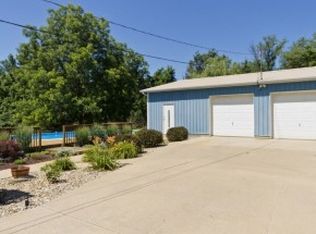 3033 Tempe Dr, Decatur, IL 62521