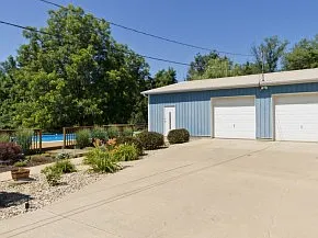 3033 Tempe Dr photo 1