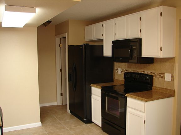 4th image of 1330 Firefly Cir