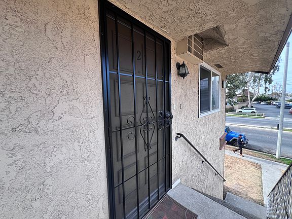3rd image of 11310 La Mirada Blvd APT 2