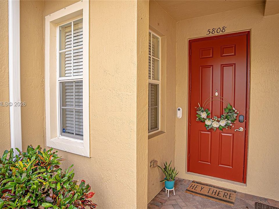 1st image of 5808 Hampton Hills Blvd