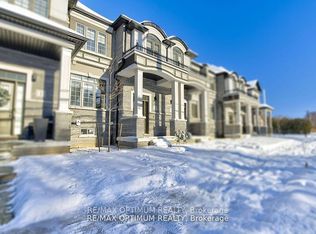 305 Garner Rd W #2, Hamilton, ON L9G3K9