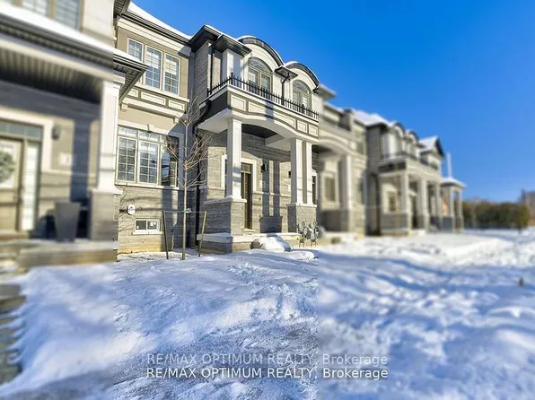 305 Garner Rd W #2, Hamilton, ON L9G 3K9