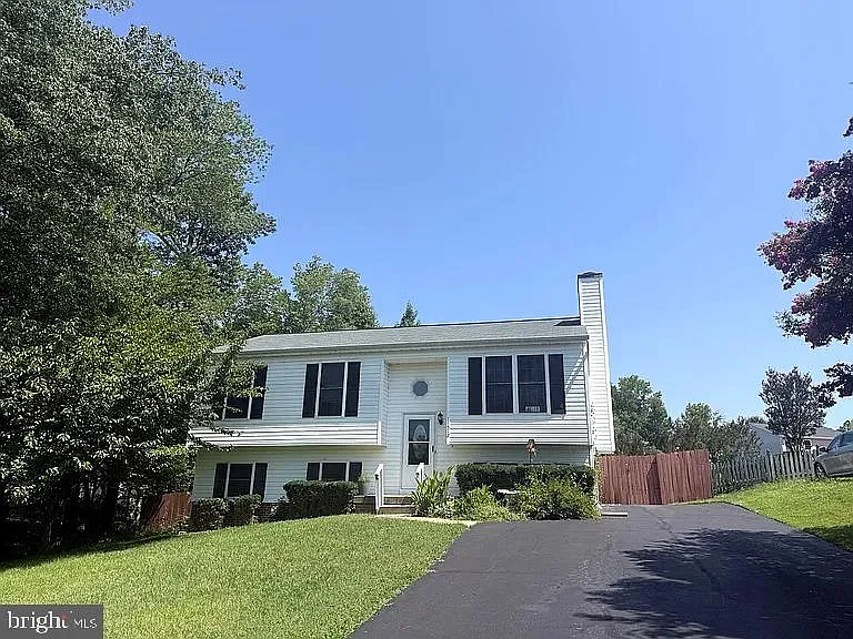 11512 Woodland View Dr — Photo 1