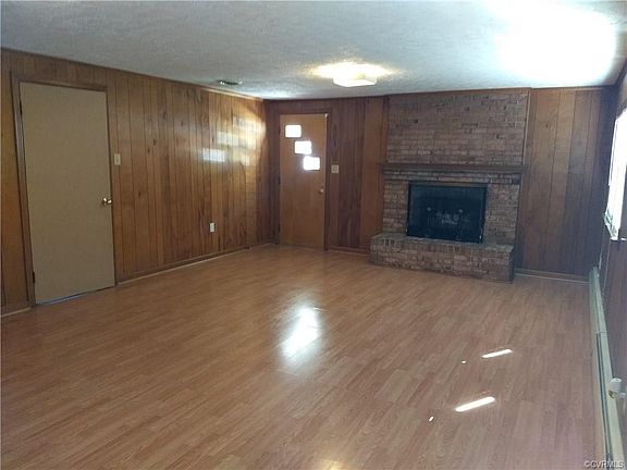 4th image of 3304 Saint Charles St