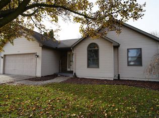 5185 Mackinaw Rd, Saginaw, MI 48603