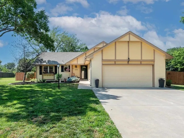 3911 N Cozy Dr, Wichita, KS 67220
