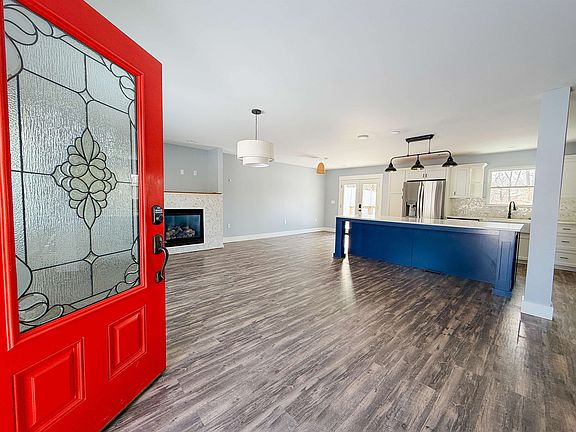 2nd image of 4851 Richardson Rd