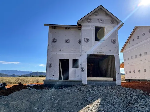 972 Lacy Ct, Sevierville, TN 37862