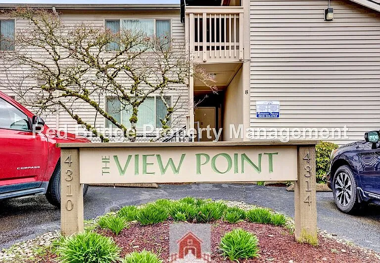 4314 SW View Point Ter #8 — Photo 1