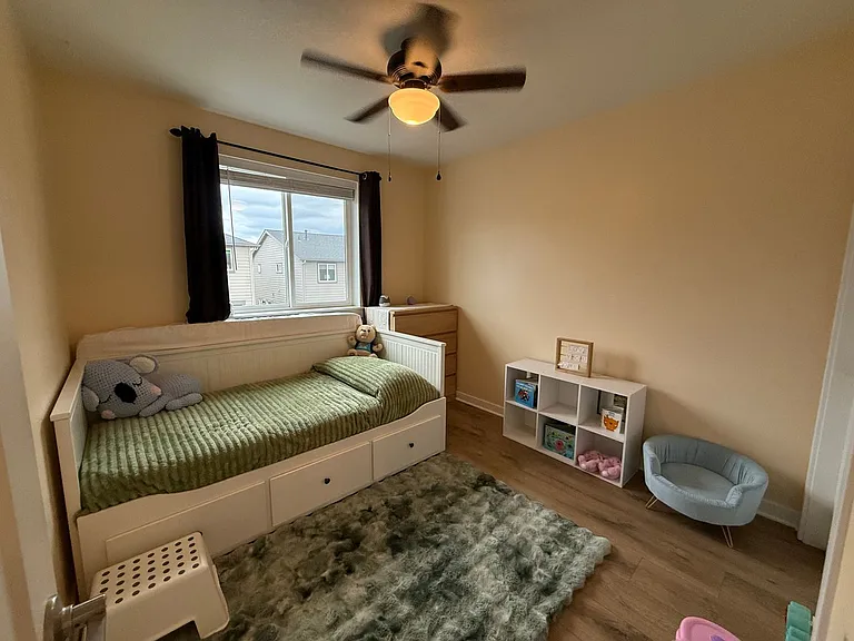 2555 NE Purcell Blvd — Photo 14