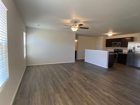 4th image of 500 W Christopher Dr #A