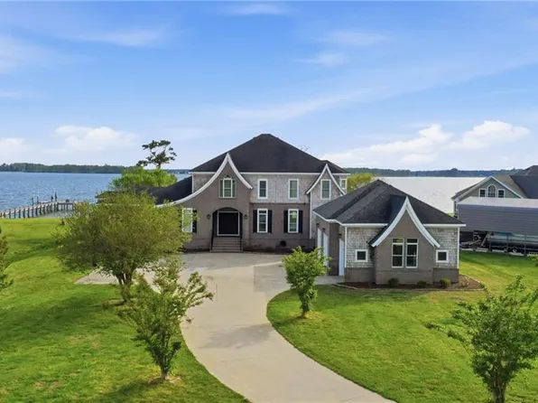 503 Pointe Vista Dr, Elizabeth City, NC 27909