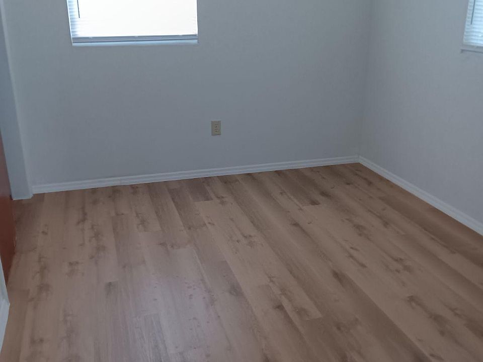 1st image of 1162 Rose Ave