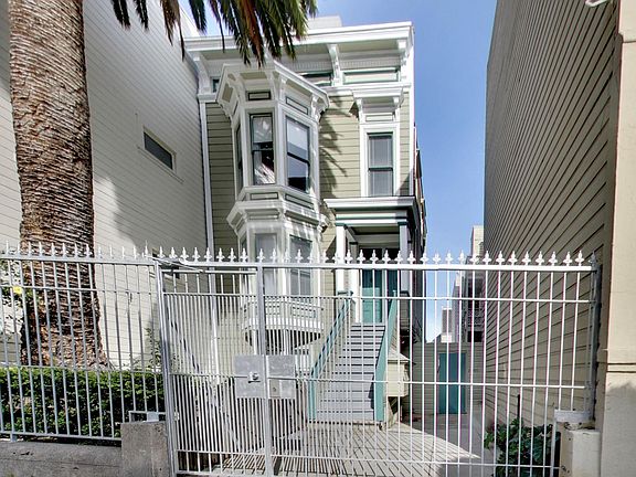 3rd image of 1730 Pacific Ave #1730A