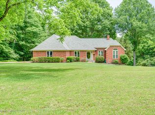 1940 Thousand Oaks Dr, Hernando, MS 38632