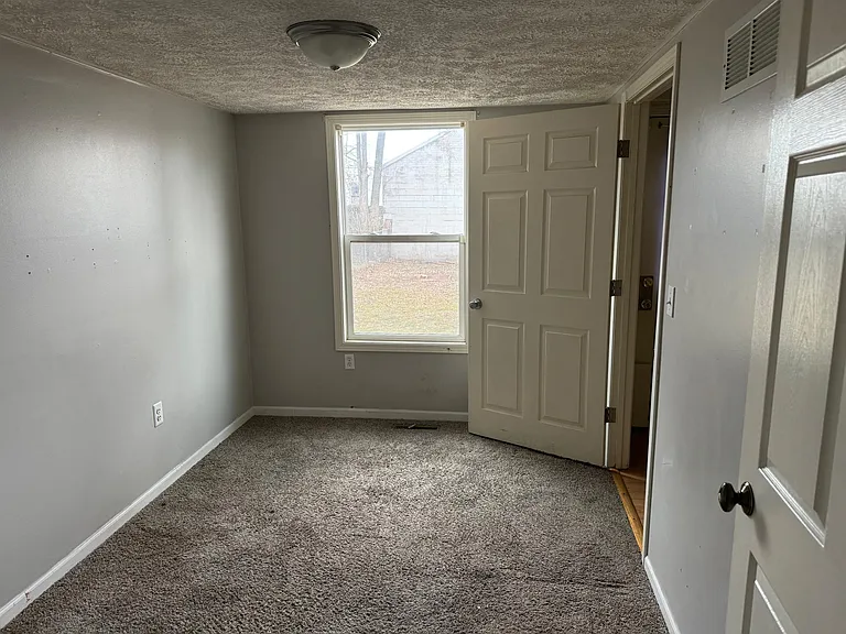 1102 Ann St — Photo 13