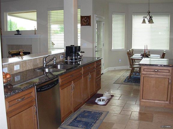 3rd image of 409 Seminole Dr