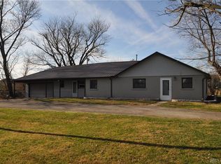 1240 E Evanston Rd, Tipp City, OH 45371