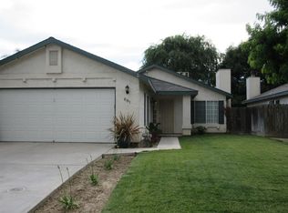681 12th Ave, Kingsburg, CA 93631