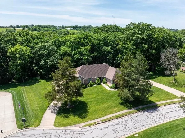 2328 Green Meadow Dr, Jefferson City, MO 65101