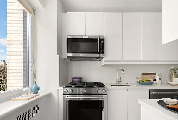 Sold by Compass | media 8