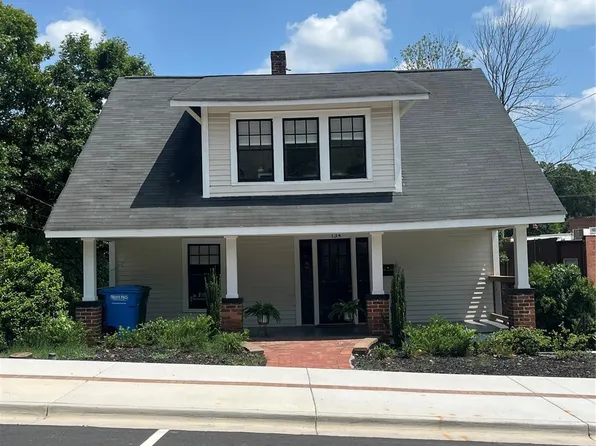 134 N 4th St, Albemarle, NC 28001
