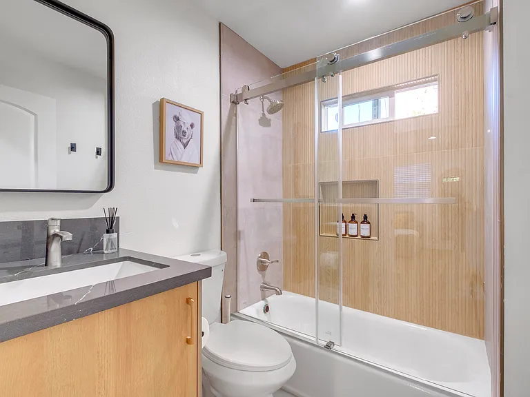 217 S McPherrin Ave — Photo 10