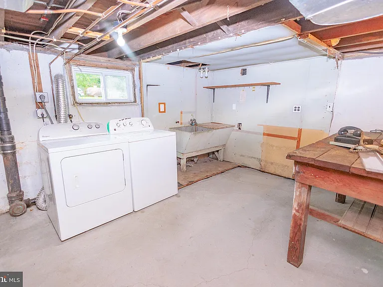 11 Sewell St #A — Photo 18