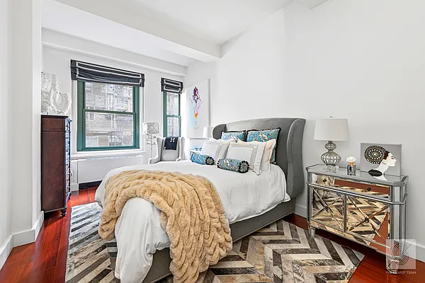 Sold by Compass | media 5