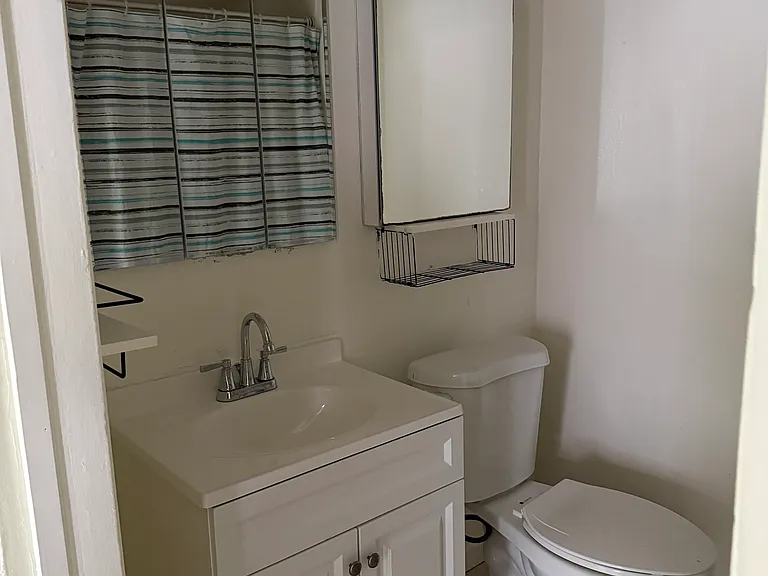 215 Fulton St #2 — Photo 4