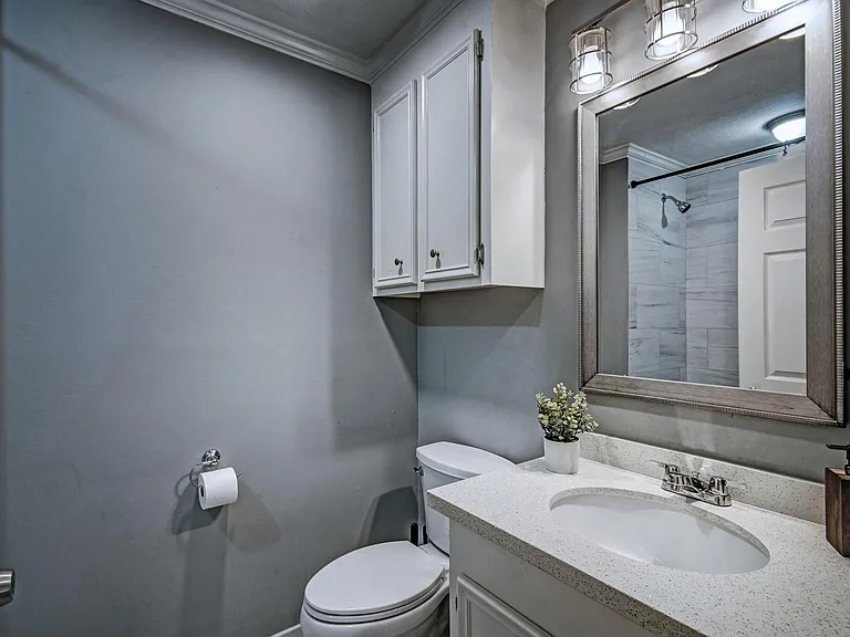 9 Ashland Ave — Photo 10