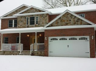 72 Madison Ave, Cresskill, NJ 07626