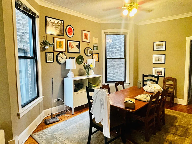 1513 W Addison St #2 — Photo 5