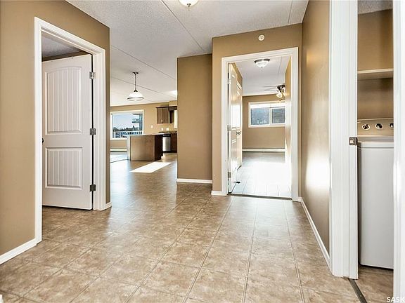 2nd image of 2781 Woodbridge Dr #303