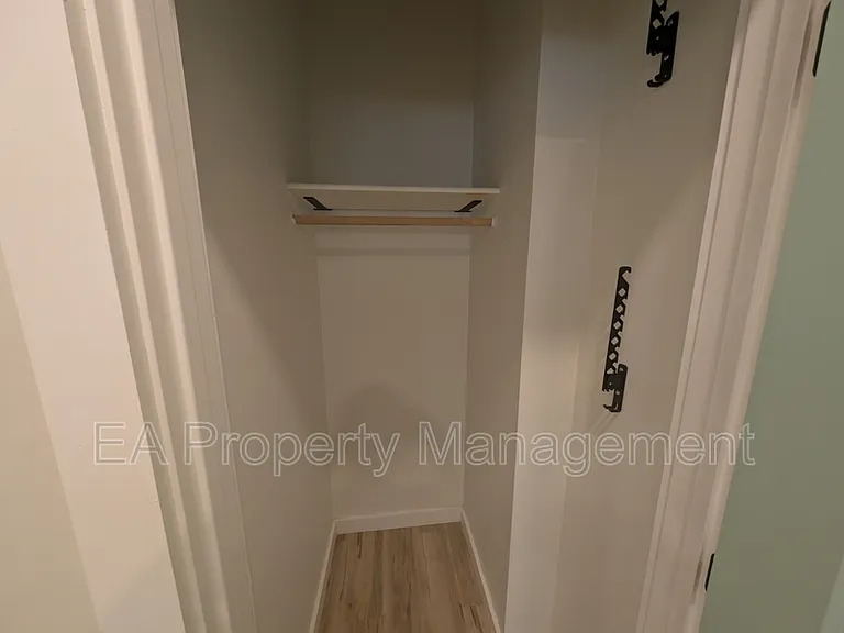 816 1/2 13th St NW — Photo 10