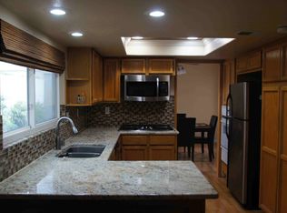 1017 W Oregon Trail Ln, Orange, CA 92865