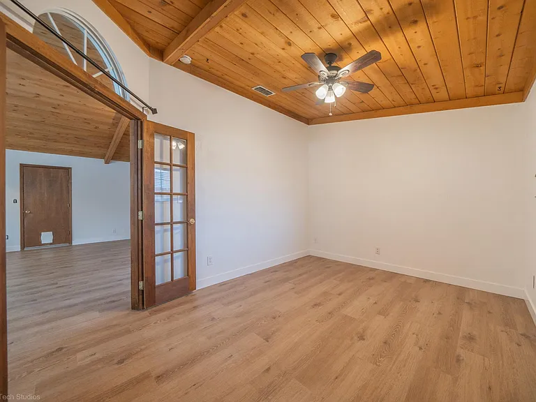 2925 Cove Point Ct — Photo 16