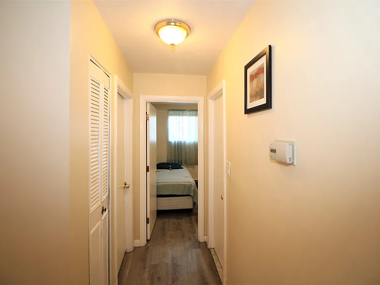 400 Governors Dr #5 — Photo 6