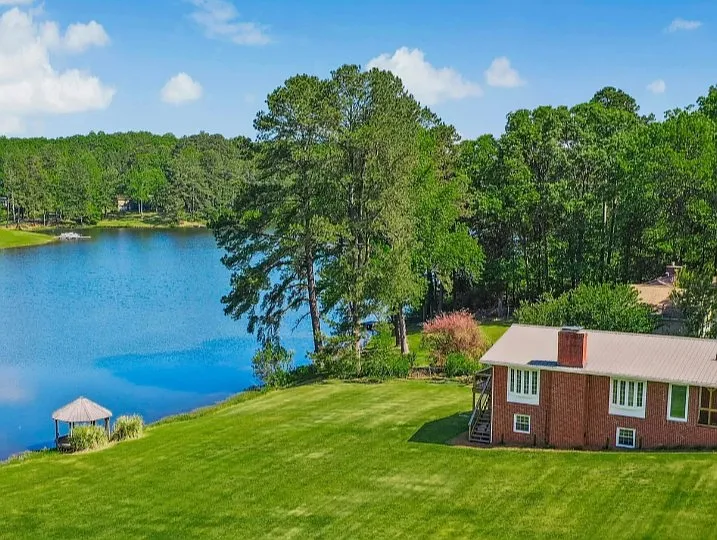 1415 Clearwater Dr