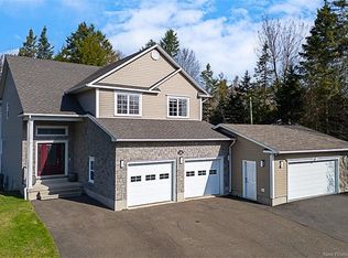 250 Mataya Dr, Saint Marys, NB E3A 0A6