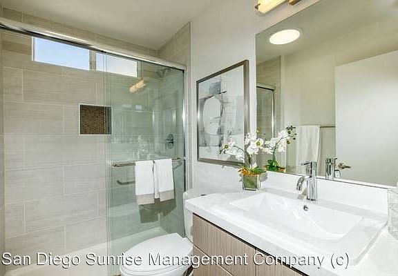 5th image of 3738 Herman Ave APT 3