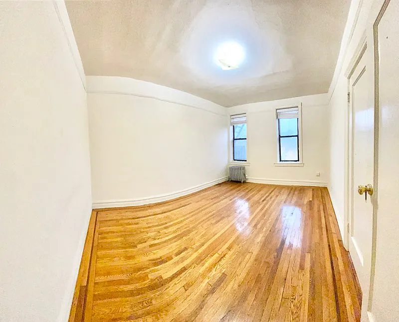 1133 Brighton Beach Avenue — Photo 3