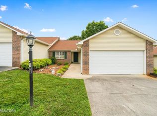 108 Tee Ln, Lenoir City, TN 37771