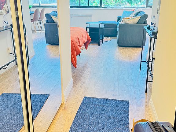 4th image of 2201 L St NW APT 510